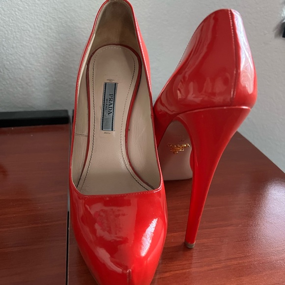 Prada Patent leather hidden platform pumps - Picture 2 of 5